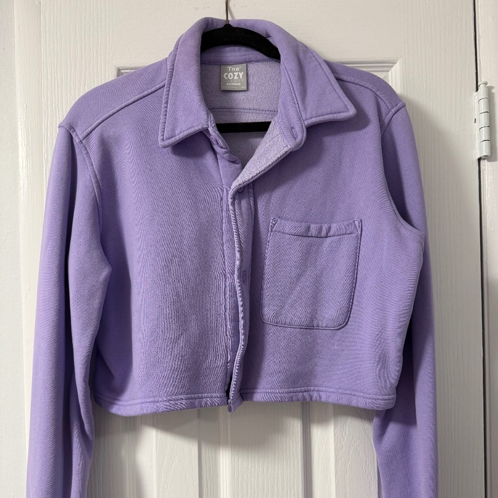 Aritzia TNA cozy boyfriend fleece cropped sweatshirt